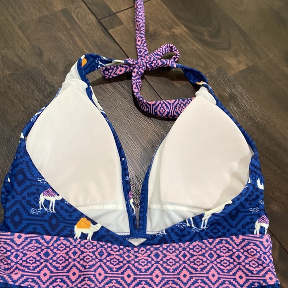 Adore Me Catarina Contour One-Piece Swimsuit Sz M Camel Hump Day Tile Ikat NWOT - Picture 13 of 15